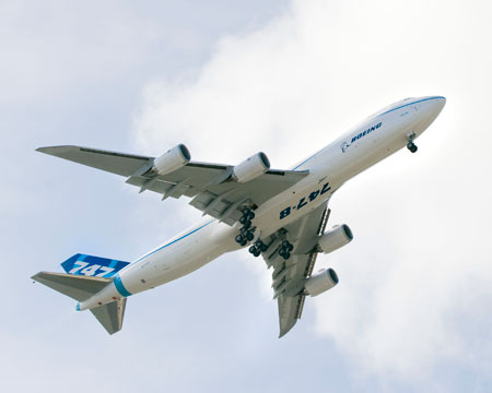 Boeing 747 takeoff
